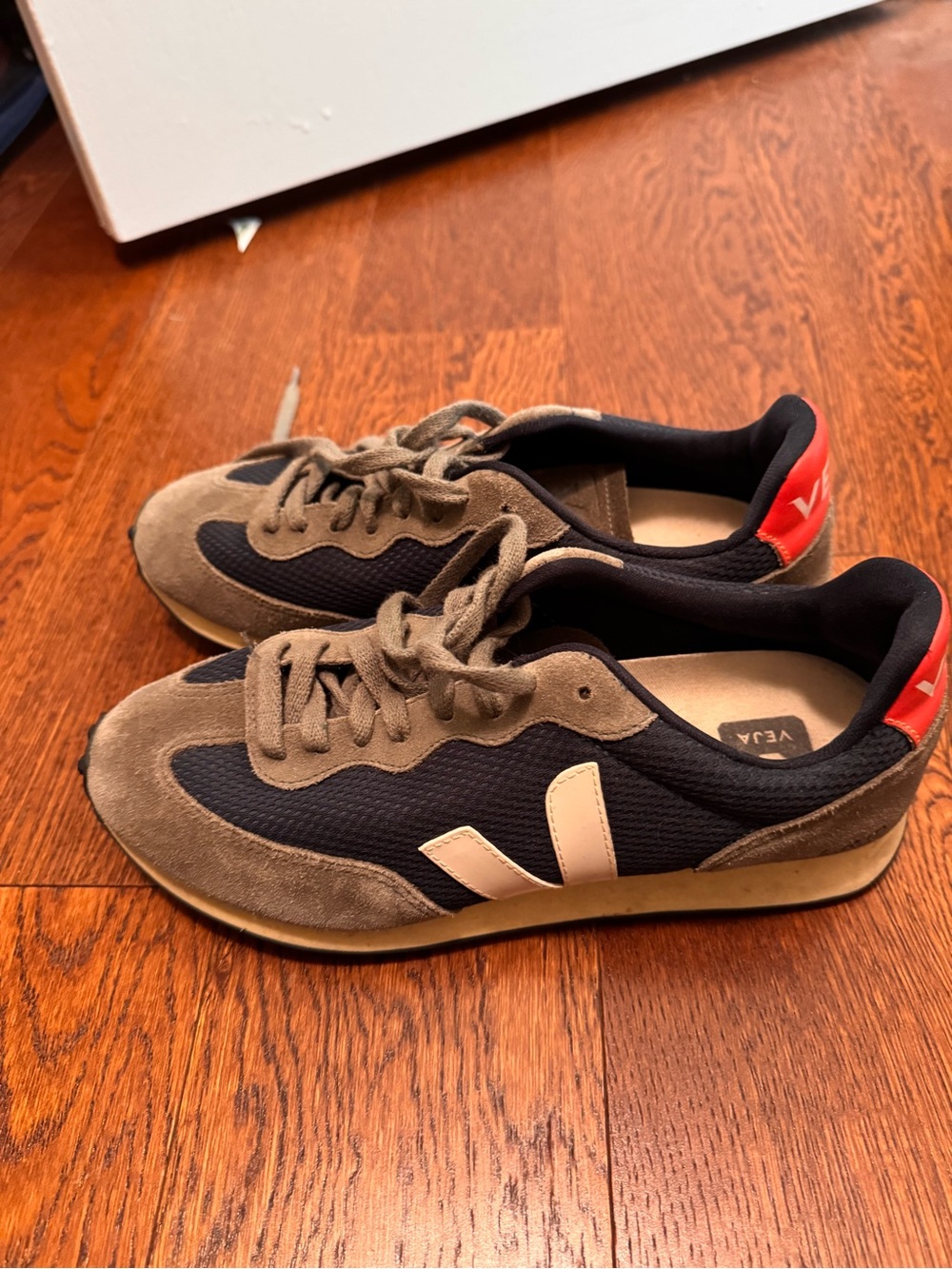 Veja shoes sneakers women’s size 9